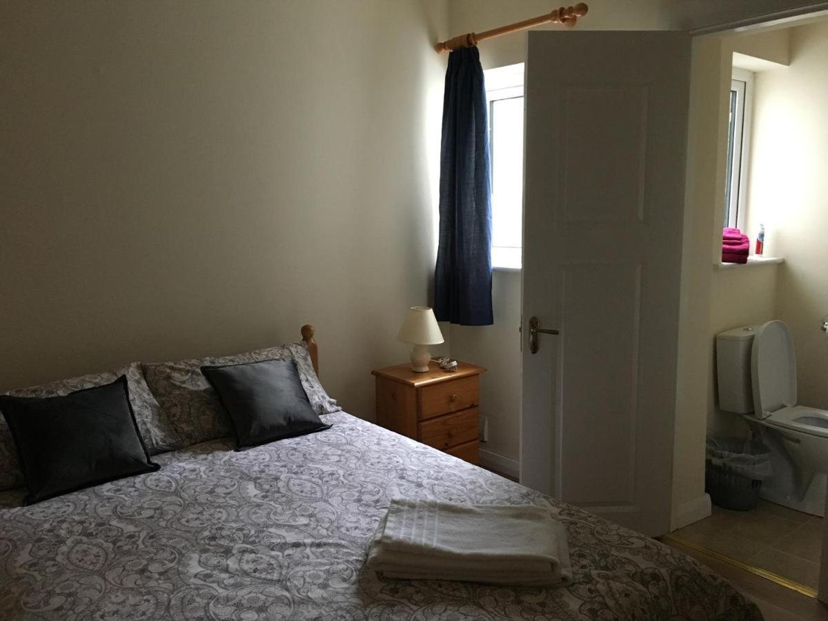 Double Rooms & Twin Rooms Rahoon Galway Exterior foto